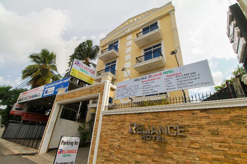 Oyo 126 Reliance Hotel Colombo Luaran gambar