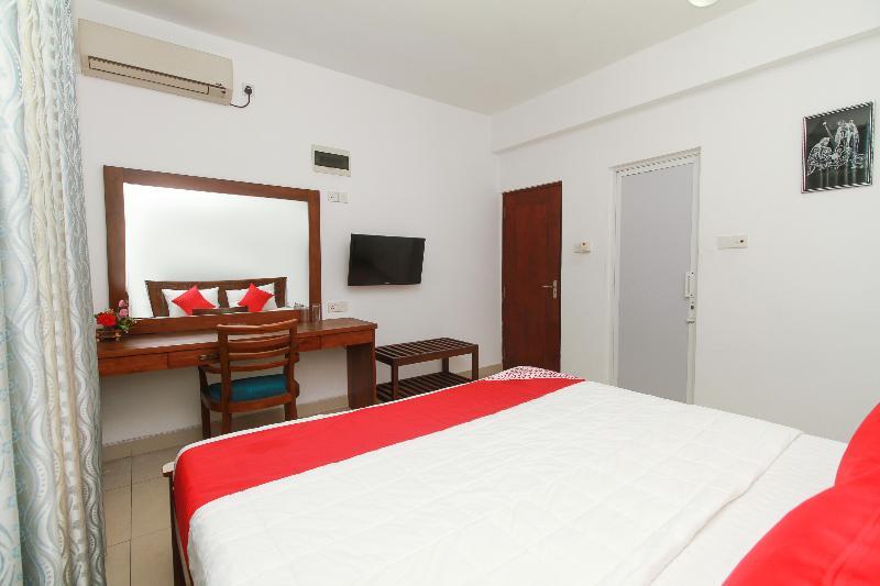 Oyo 126 Reliance Hotel Colombo Luaran gambar