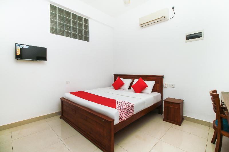Oyo 126 Reliance Hotel Colombo Luaran gambar